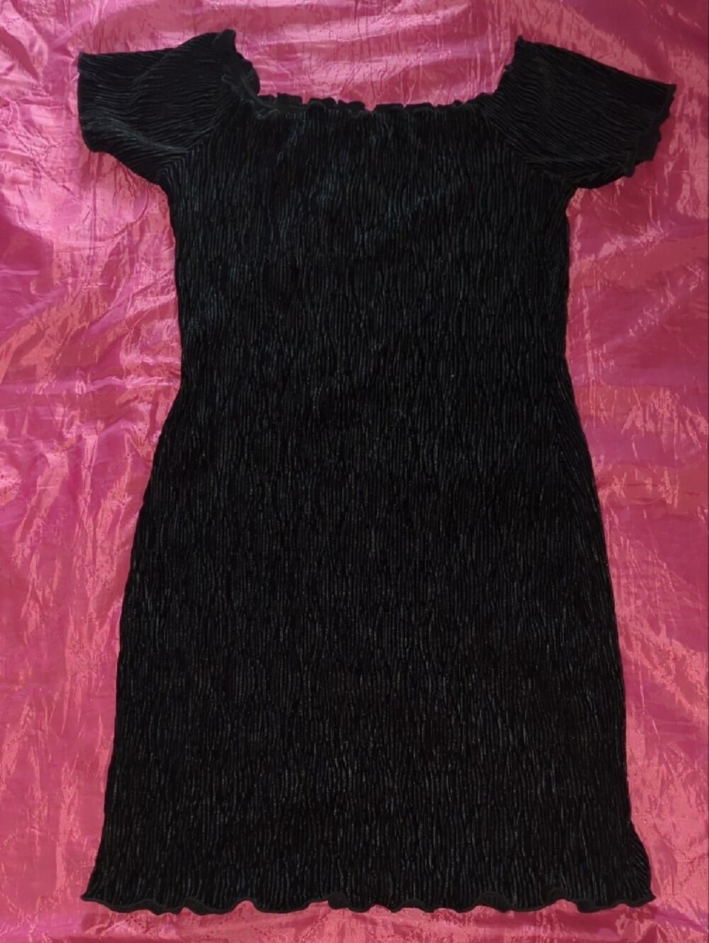 Off-Shoulder Black Ribbed Mini Dress - Picture 2 of 5